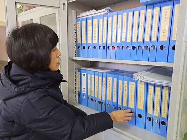 包頭市石拐區 “小委員”發揮“大作用”，檔案整理服務提質增效
